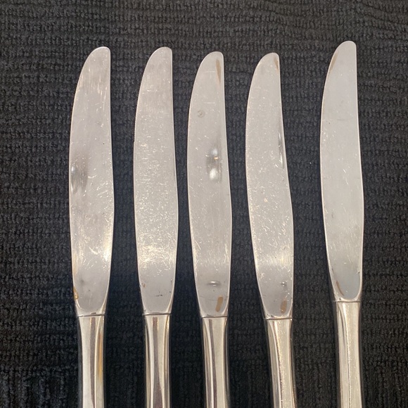 Oneida Sand Dune Glossy Stainless Flatware - Picture 3 of 3